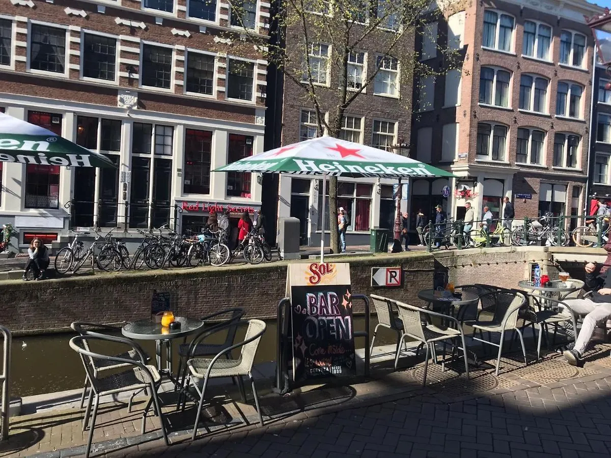 Hotel & Bar Royal Taste Amsterdam Niederlande
