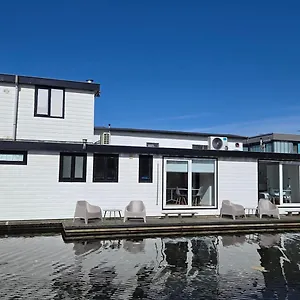 Houseboat The New - Nieuwe , Amsterdam Nederland